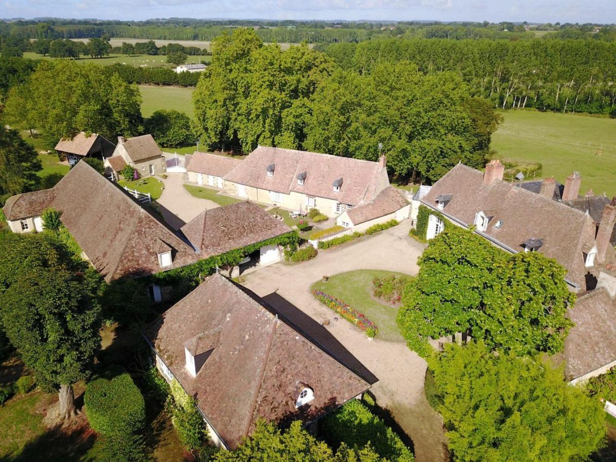 Gite Charmant Avec Piscine Chauffee, Tennis Et Jardin Pres De Beaumont-Sur-Sarthe - Fr-1-410-214 Villa Maresche Bagian luar foto